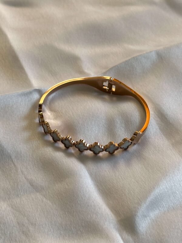 Clover Bangle